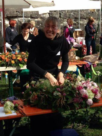 Floristischer Kranz bei der Coburger Rose